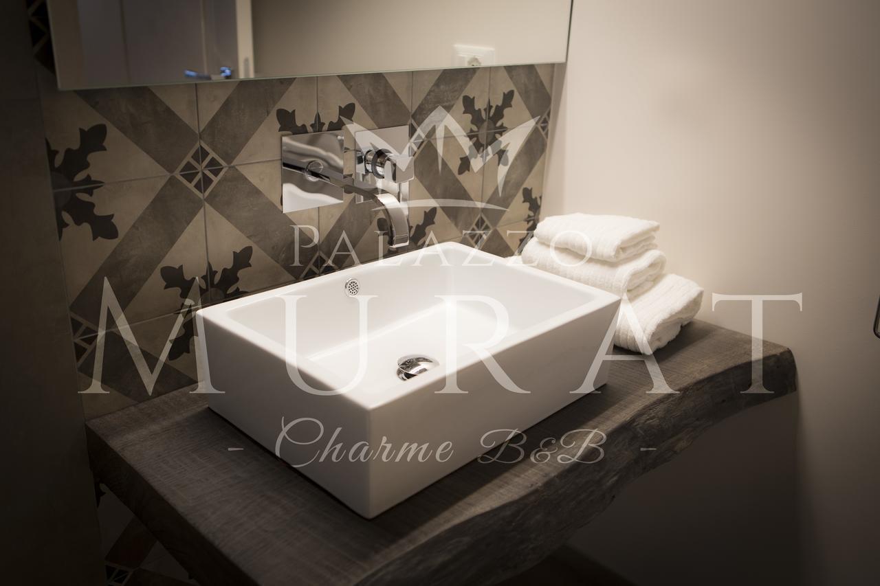 مونوبولي Palazzo Murat B&B المظهر الخارجي الصورة